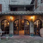 Relais La Fattoria Castel Rigone