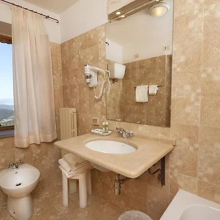 Relais La Fattoria Hotel 3*