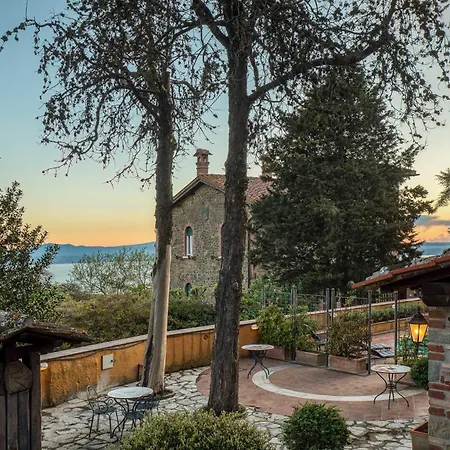 فندق Relais La Fattoria 3*