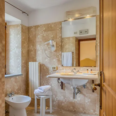 فندق Relais La Fattoria Castel Rigone
