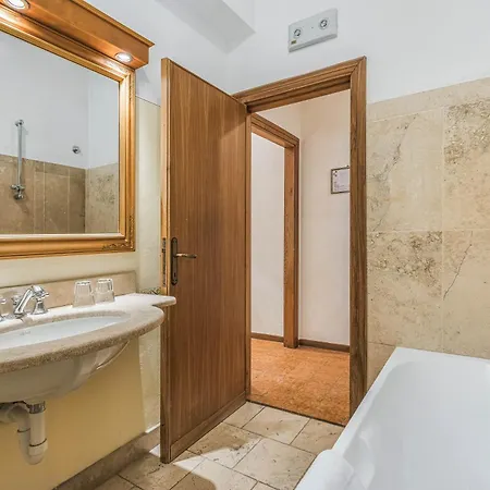 Relais La Fattoria 3*