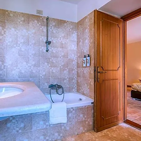 ホテル Relais La Fattoria 3*