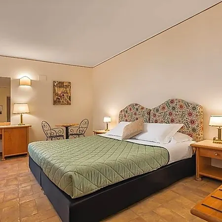 ホテル Relais La Fattoria 3*