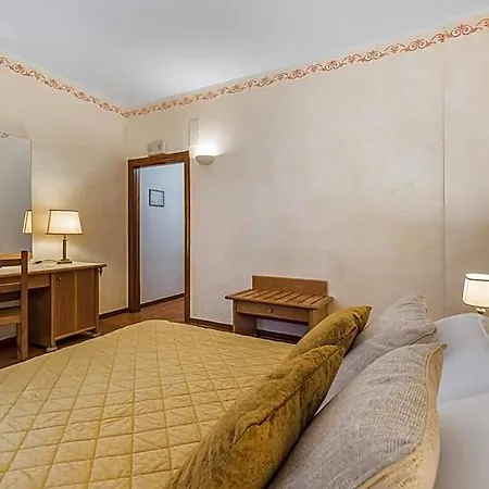 Relais La Fattoria 3* カステル・リゴーネ