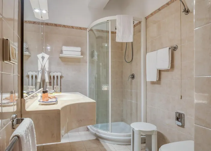 Отель Relais La Fattoria Кастель-Ригоне