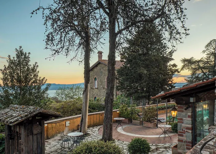 Relais La Fattoria Кастель-Ригоне